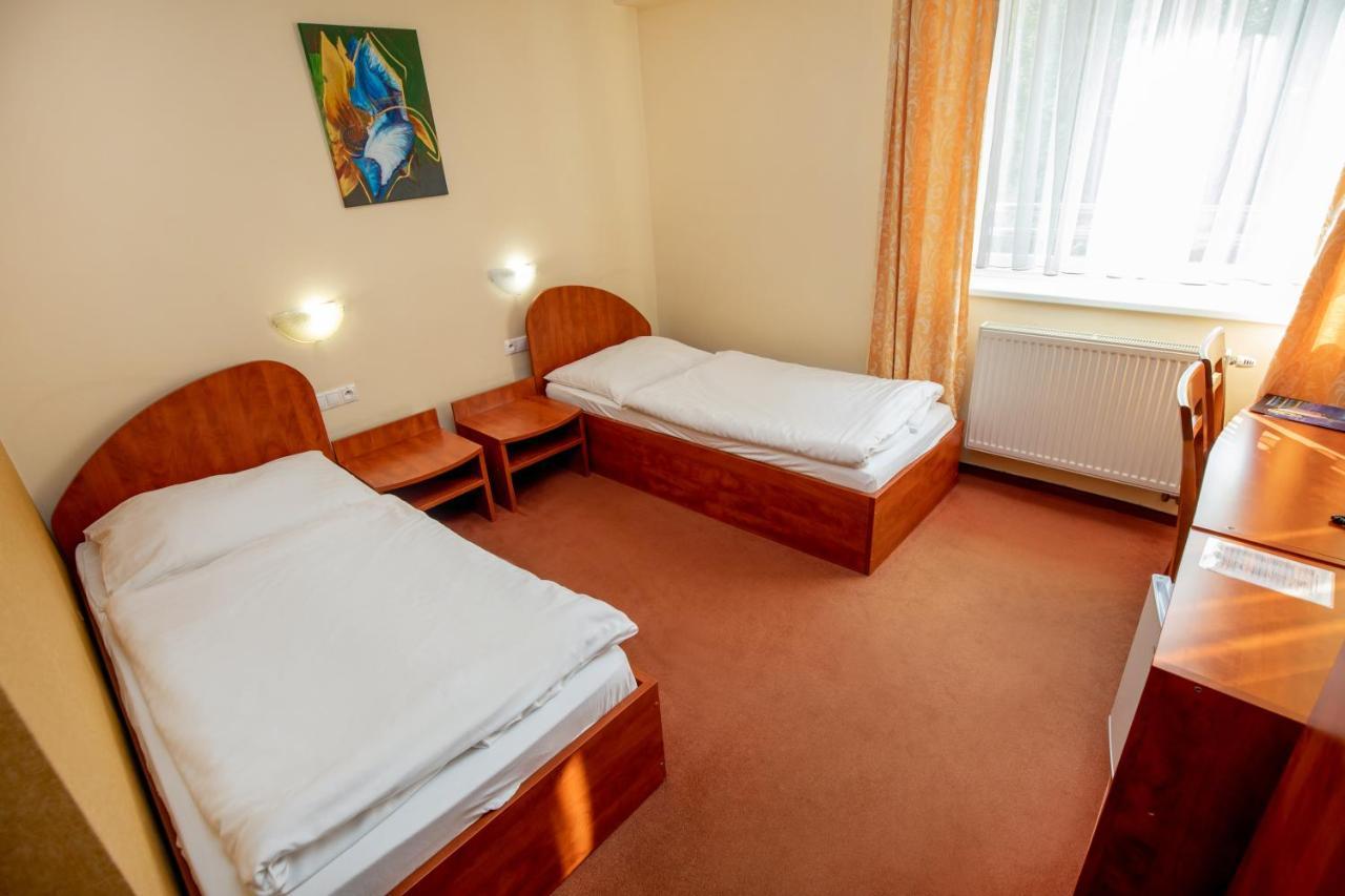 Hotel Boss Zilina Ngoại thất bức ảnh