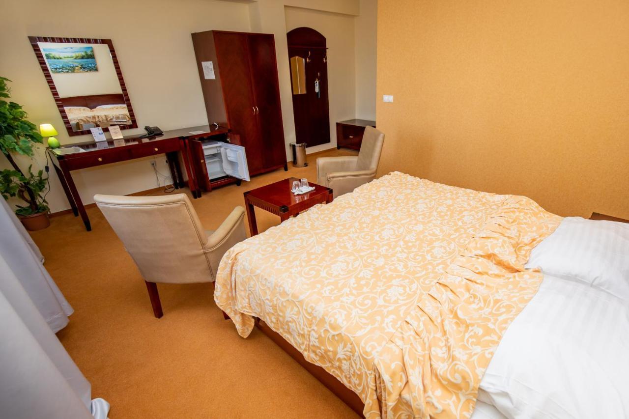 Hotel Boss Zilina Ngoại thất bức ảnh